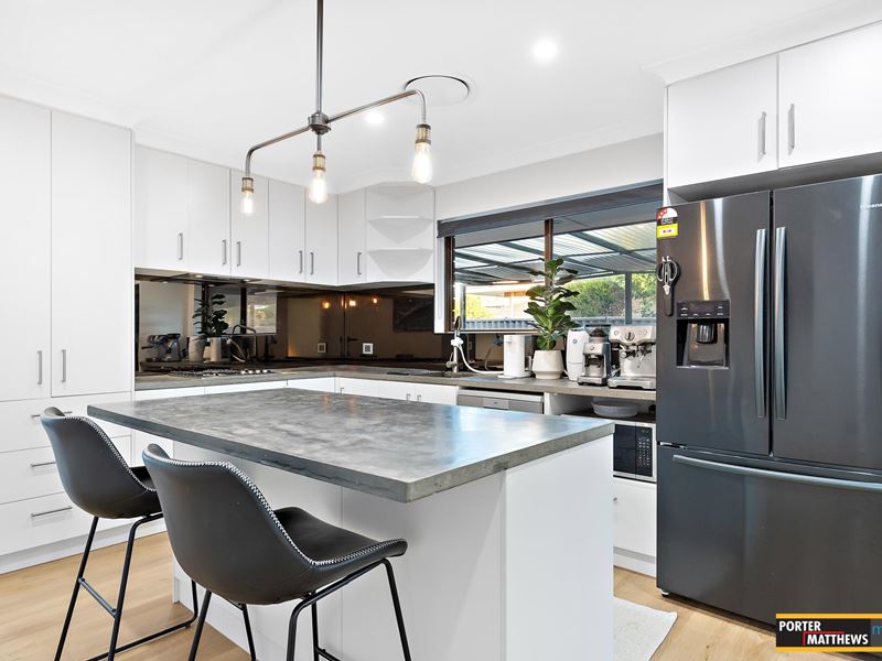 7 Saggers Crs, Beckenham WA 6107