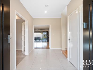 20 Januk Turn, South Guildford WA 6055