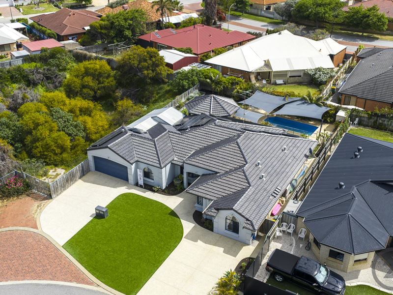 10 Keppel Mews, Halls Head