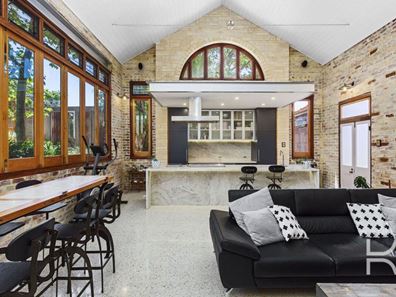 71 Irwin Street, East Fremantle WA 6158