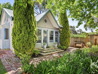 71 Irwin Street, East Fremantle WA 6158