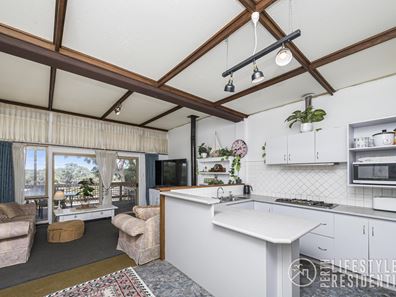 12B Turner Drive, Guilderton WA 6041