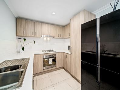 12/136 Leake Street, Belmont WA 6104