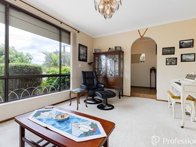250 Vahland Avenue, Willetton WA 6155