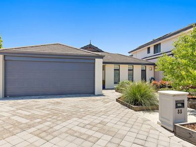 33 Hungerford Close, Canning Vale WA 6155