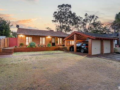4 Galahad Place, Camillo WA 6111