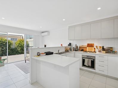 16B Ashcroft Way, Balga WA 6061