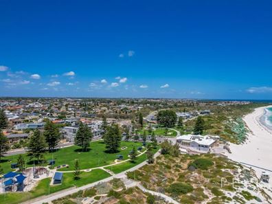 19 Laurel Street, Mullaloo WA 6027