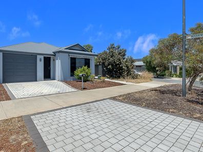 104 Boatwright Avenue, Haynes WA 6112