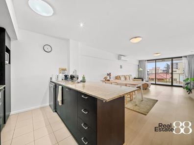 72/131 Adelaide Terrace, East Perth WA 6004
