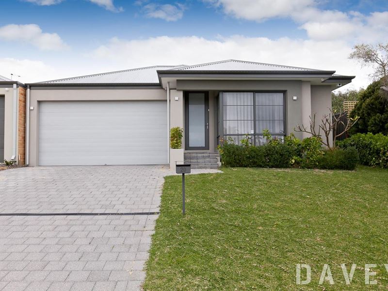 20 Edwin Street, Kingsley WA 6026