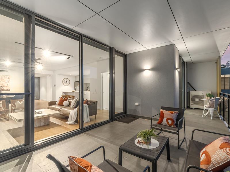 20/11 Ashton  Avenue, Claremont