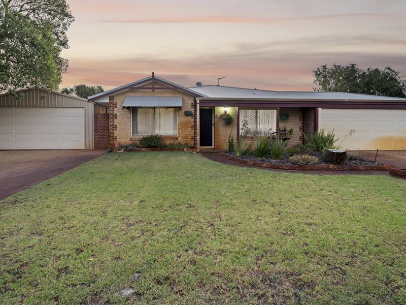 2 Brolga Place, Gosnells WA 6110