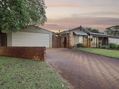 2 Brolga Place, Gosnells WA 6110