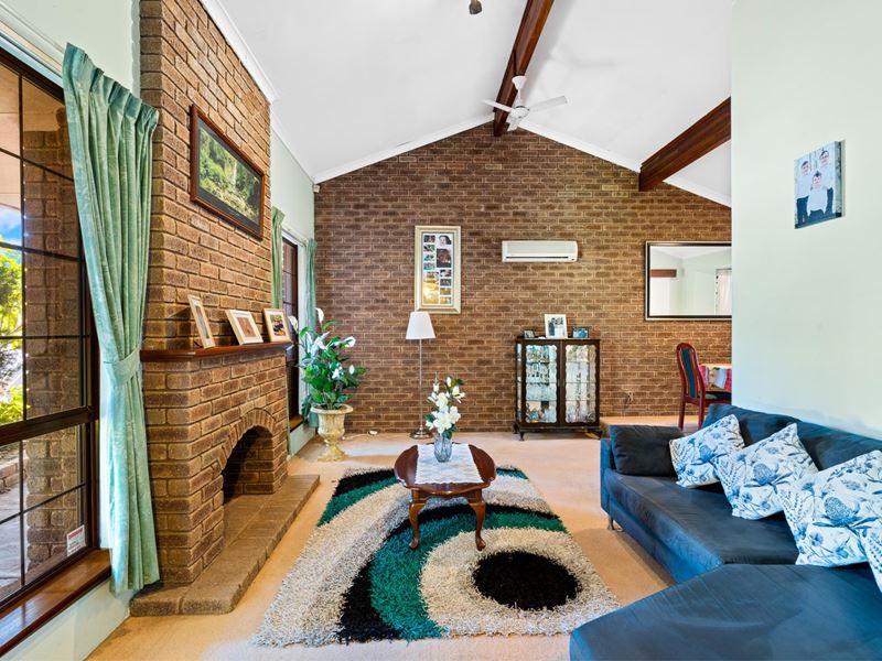 30 Glenbrook Drive, Ballajura