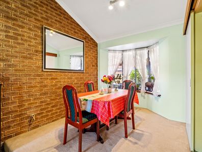 30 Glenbrook Drive, Ballajura WA 6066