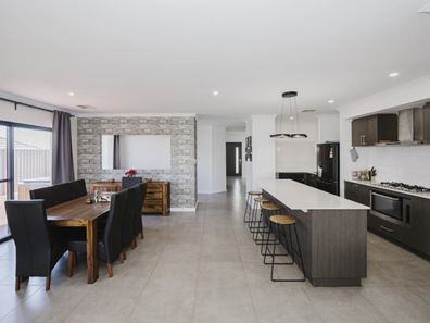 3 Capilano Avenue, Yanchep WA 6035