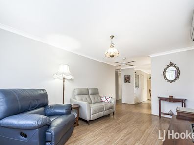 30/24 Southdown Place, Thornlie WA 6108