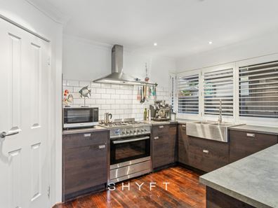 8 Crab  Cove, Mindarie WA 6030