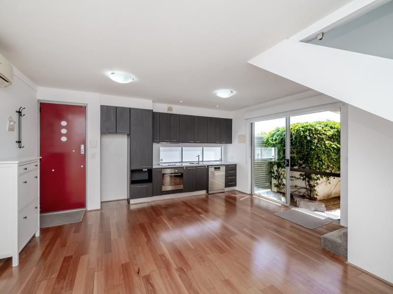 1/29 Rawlins Street, Glendalough WA 6016