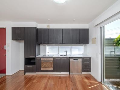 1/29 Rawlins Street, Glendalough WA 6016