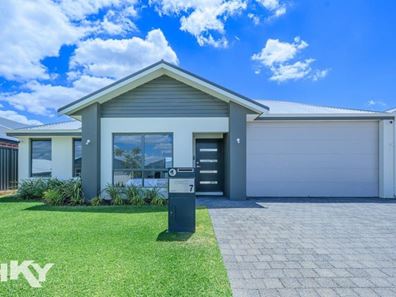 7 Scrubwren Street, Bullsbrook WA 6084