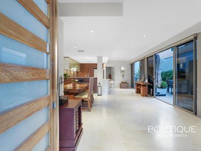 6 Lacebark Road, Churchlands WA 6018