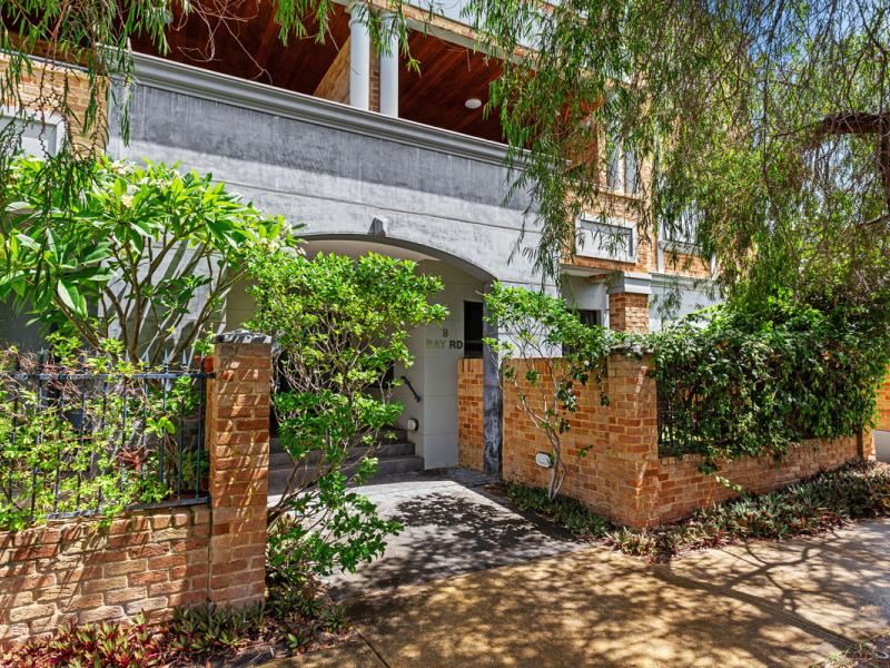 19/8 Bay Road, Claremont