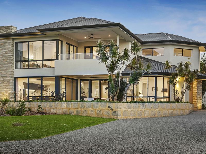 4 Crewe Street, Bicton WA 6157