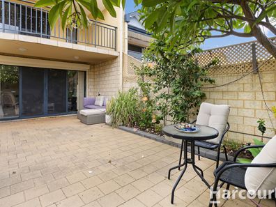 9 Stevenson Street, Dudley Park WA 6210