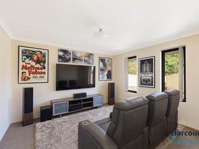 51B Peake Way, Medina WA 6167