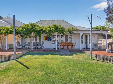 42 Culeenup Road, North Yunderup WA 6208