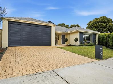 24 Farmaner Parkway, Ellenbrook WA 6069