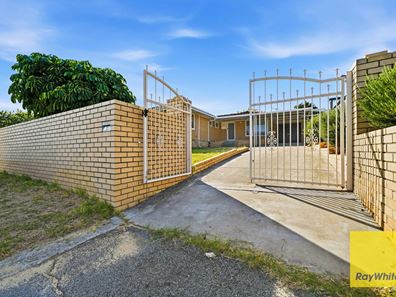 38 Roxwell Way, Girrawheen WA 6064