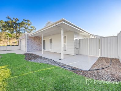 5 Lambert Loop, College Grove WA 6230