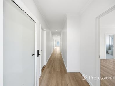 5 Lambert Loop, College Grove WA 6230