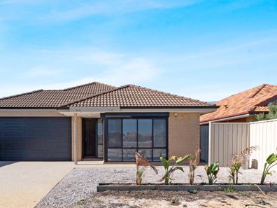 66 Mandalay Bend, Secret Harbour WA 6173