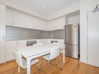 210/2 Rutland Avenue, Lathlain WA 6100