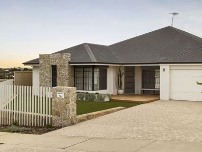 14 Fluyt Way, Landsdale WA 6065