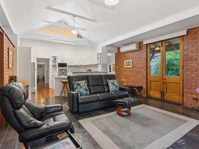 377 Mill Point Road, South Perth WA 6151