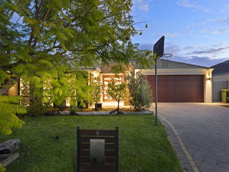 9 Archdale Loop, Piara Waters WA 6112