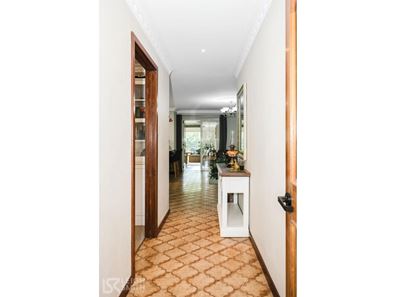 5 Eastcott Place, Waroona WA 6215