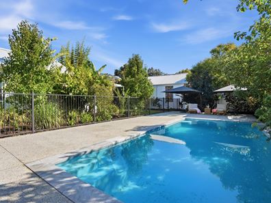 1 Sanctuary Court, Roleystone WA 6111