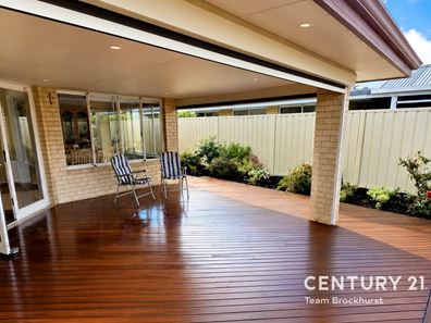 26 Montezuma Loop, Canning Vale WA 6155