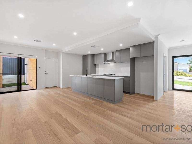14A Winnacott Street, Willagee