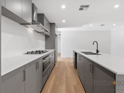 14A Winnacott Street, Willagee WA 6156