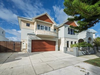 28 Tenerife Boulevard, Hillarys WA 6025