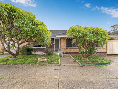 23 Sulphur Road, Orelia WA 6167
