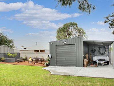 9 Derek Street, West Busselton WA 6280
