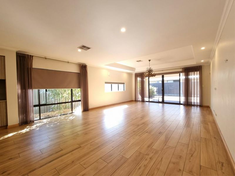 38 Silvershot Avenue, Harrisdale WA 6112